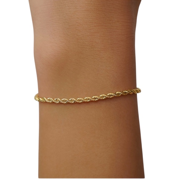 Elegant Gold Rope Chain Bracelet NIP - Picture 2 of 5